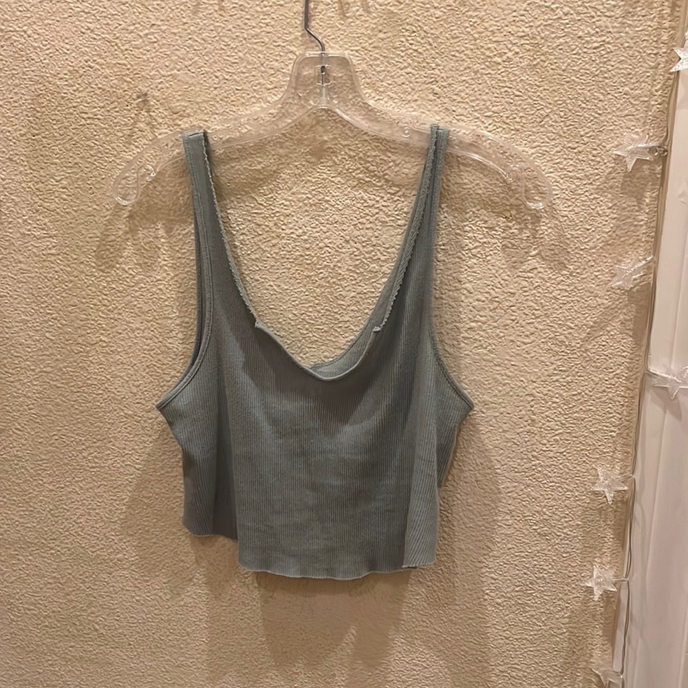 Urban blue/gray cropped tank